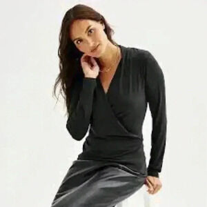 New with tags, womens size small Nine West wrap top/shirt, #B185